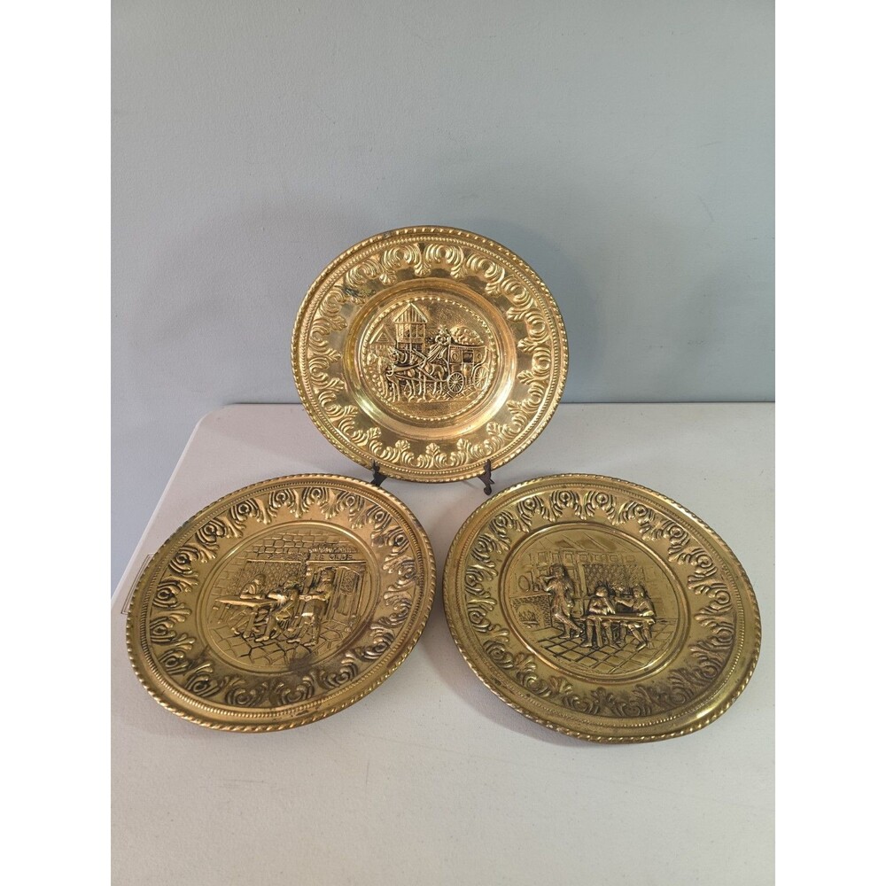 Vintage Peerage Brass Wall Plates Set of 3 Made in England Tavern Stagecoach 12"